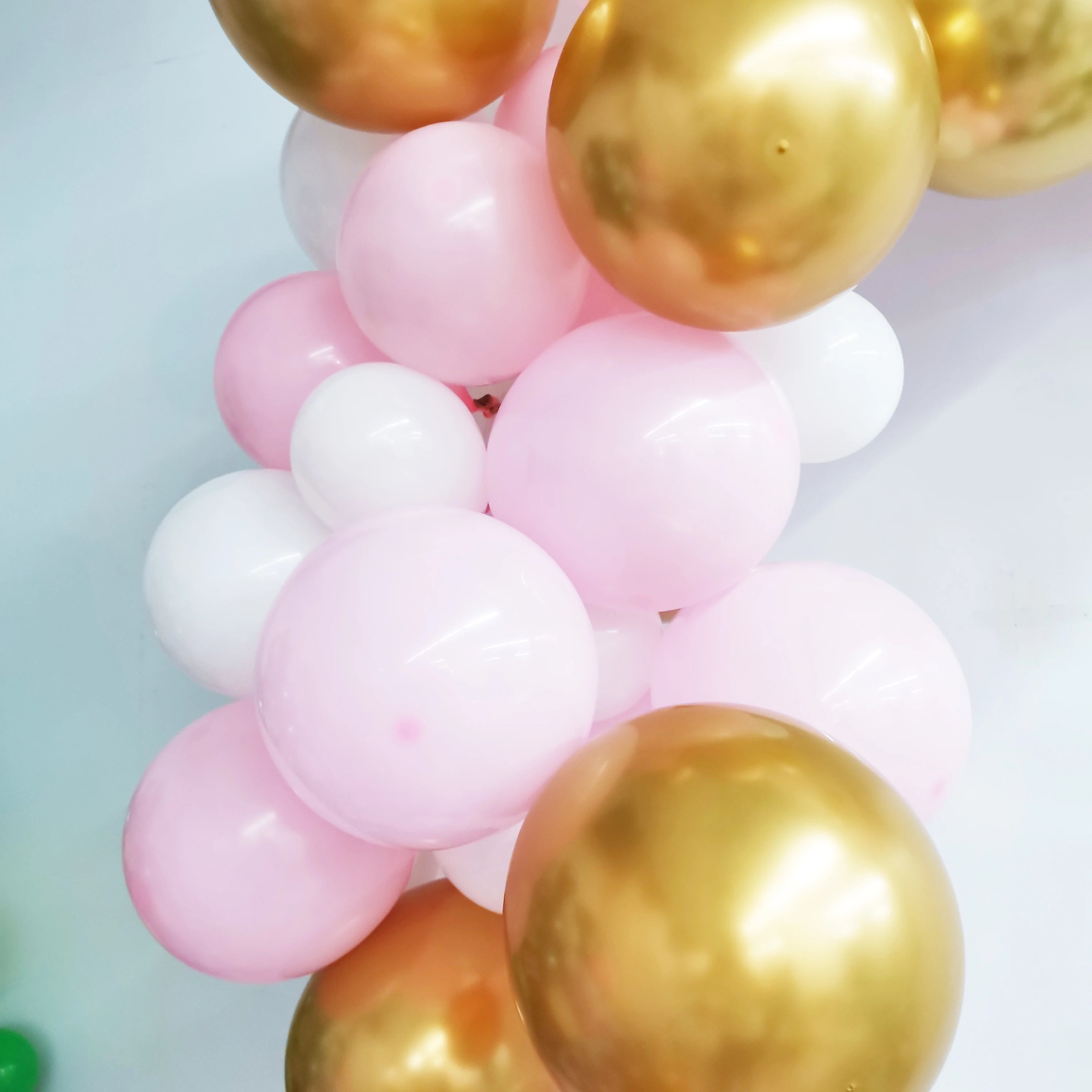 YOUMIKA   -  112 Pcs Pink White Gold Balloons Garland Kit For Bridal & Baby Shower Birthday Wedding  Anniversary Graduation Party