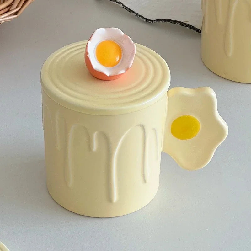 YOUMIKA  -  Cute Yellow Fried Egg Poached Egg Creative Milk Ceramic with Lid Mark Water Cup Breakfast