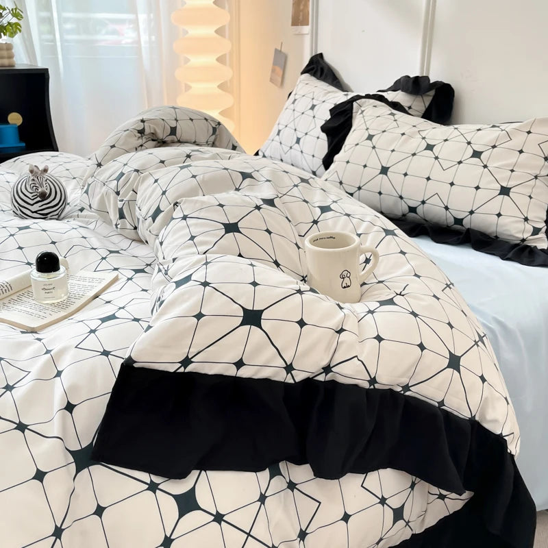 YOUMIKA  -  2024 New Korean Fresh Cream Fengyun Duo Cotton Edge Four Piece Set Black and White Printing Series