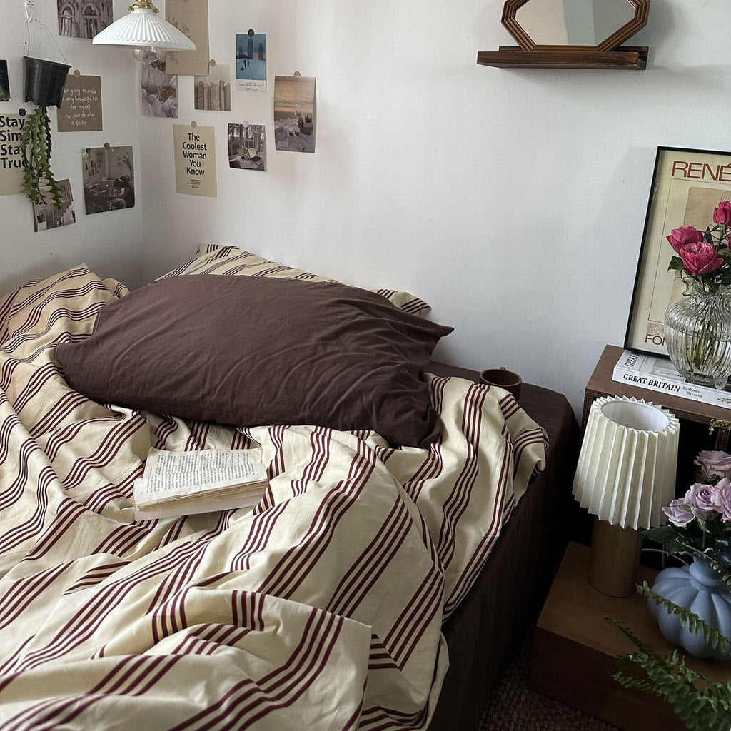 YOUMIKA  -  Beige & Brown Vintage Striped Bedding Set