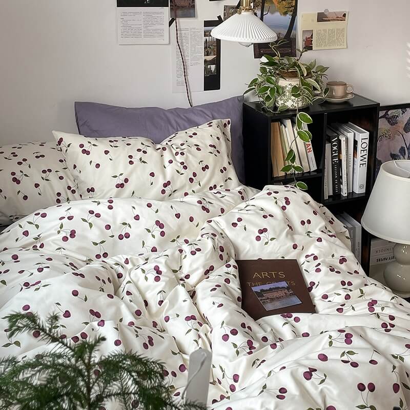 YOUMIKA  - Purple Cherries Bedding Set