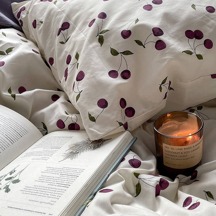 YOUMIKA  - Purple Cherries Bedding Set