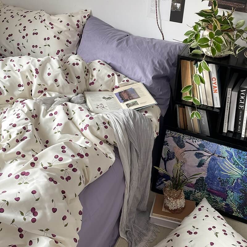 YOUMIKA  - Purple Cherries Bedding Set