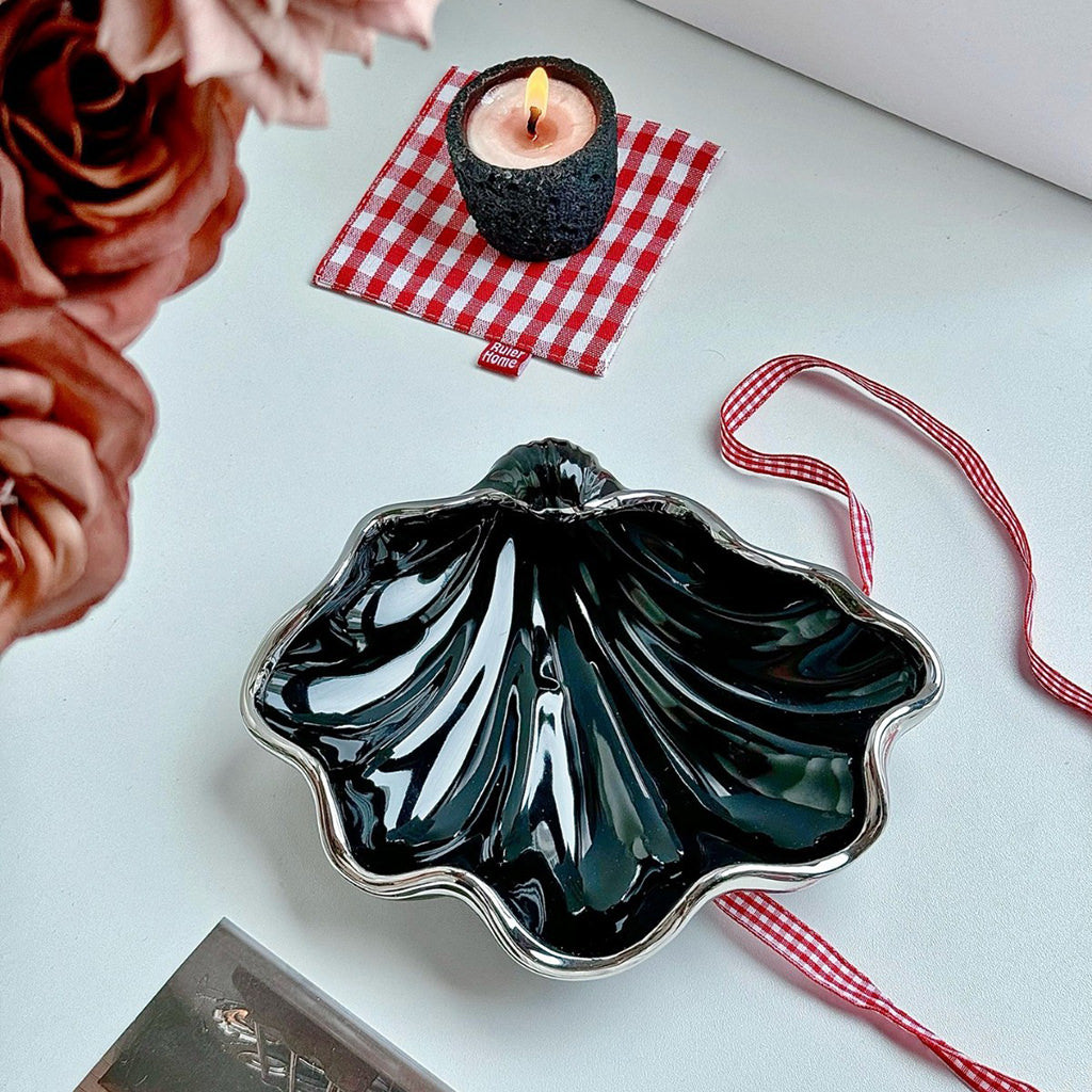 YOUMIKA  -  Glossy Seashell Ceramic Jewelry Tray