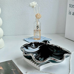 YOUMIKA  -  Glossy Seashell Ceramic Jewelry Tray