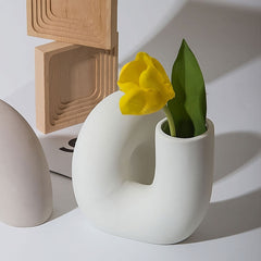 YOUMIKA  -  Minimalist Curved Tube Ceramic Vase