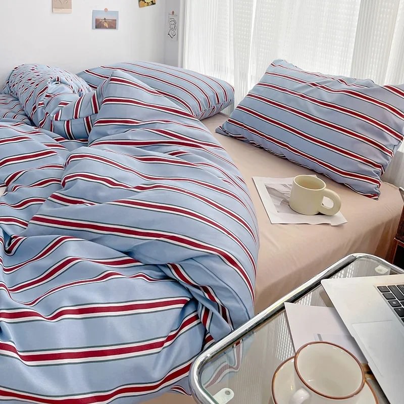 YOUMIKA  - Minimalist Red Striped Light Blue Bedding Set