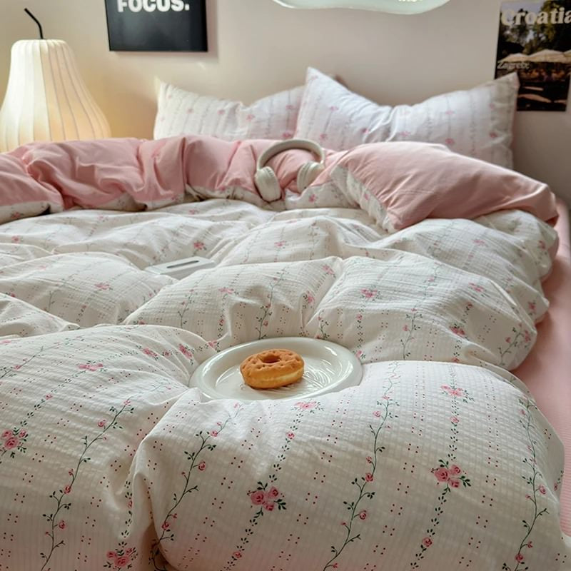 YOUMIKA  - Pale Pink Thin Floral Stripes Bedding Set