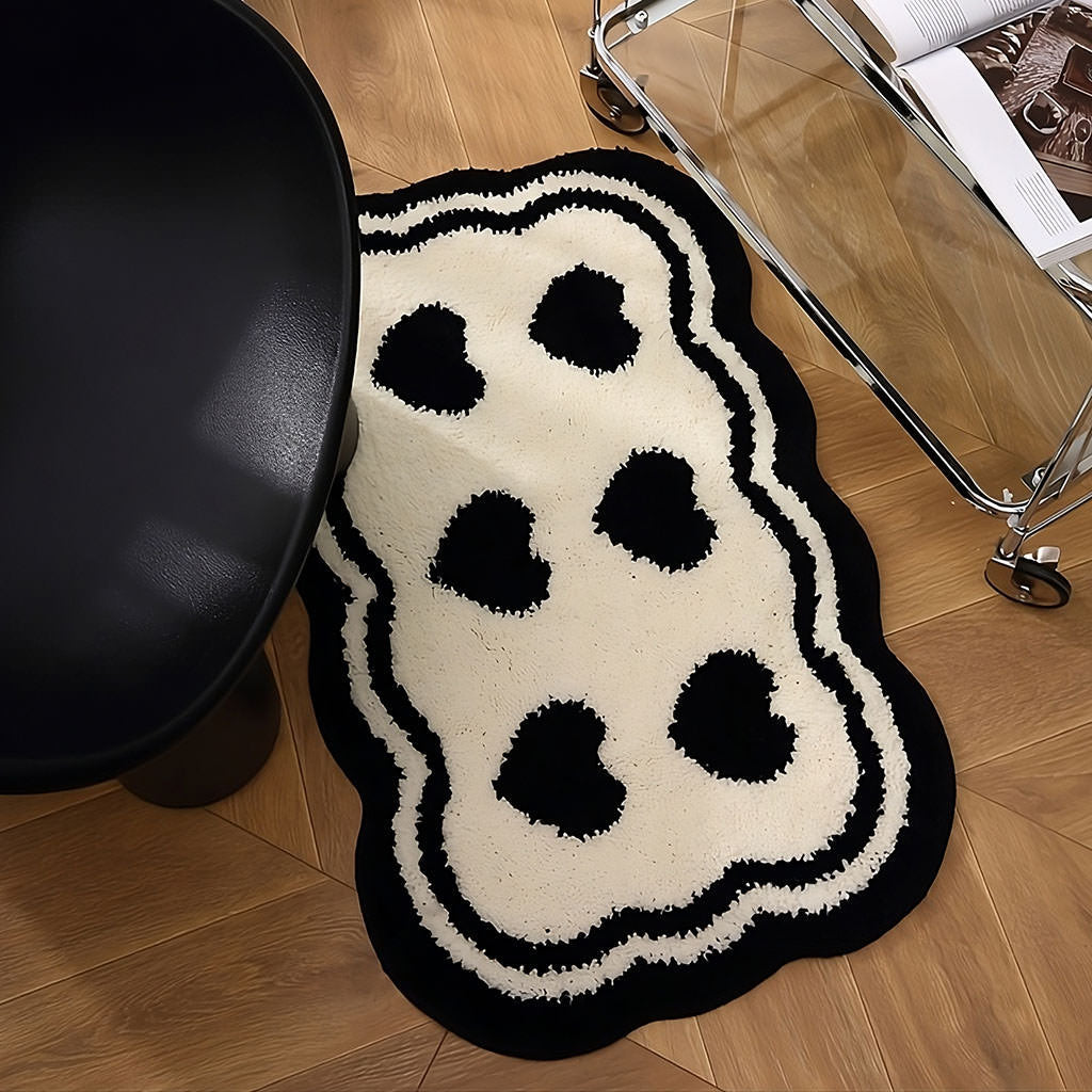 YOUMIKA  -  Six Hearts Black & White Tufted Rug