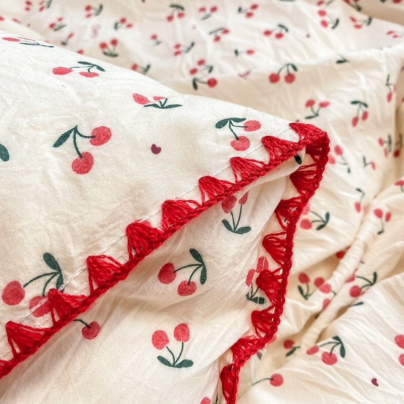 YOUMIKA  - Stitched Edge Red Cherries Bedding Set