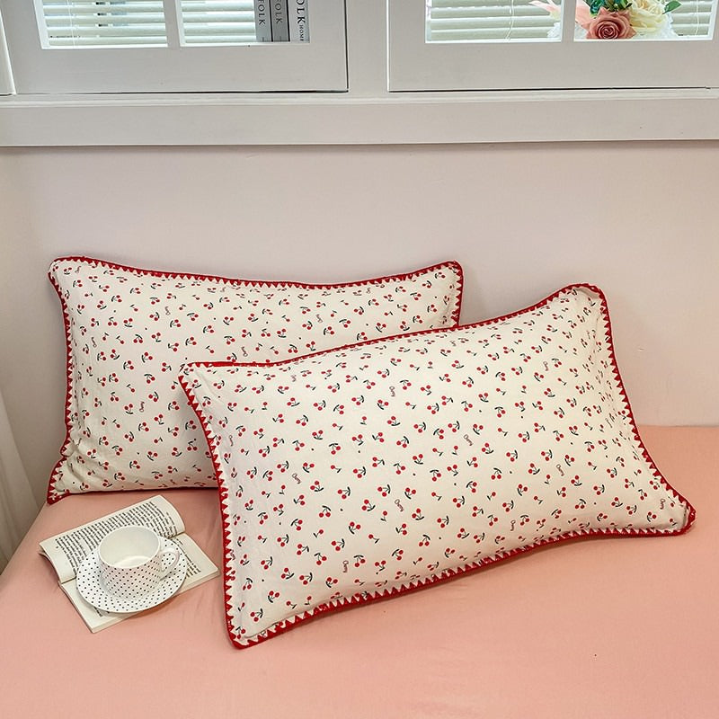 YOUMIKA  - Stitched Edge Red Cherries Bedding Set