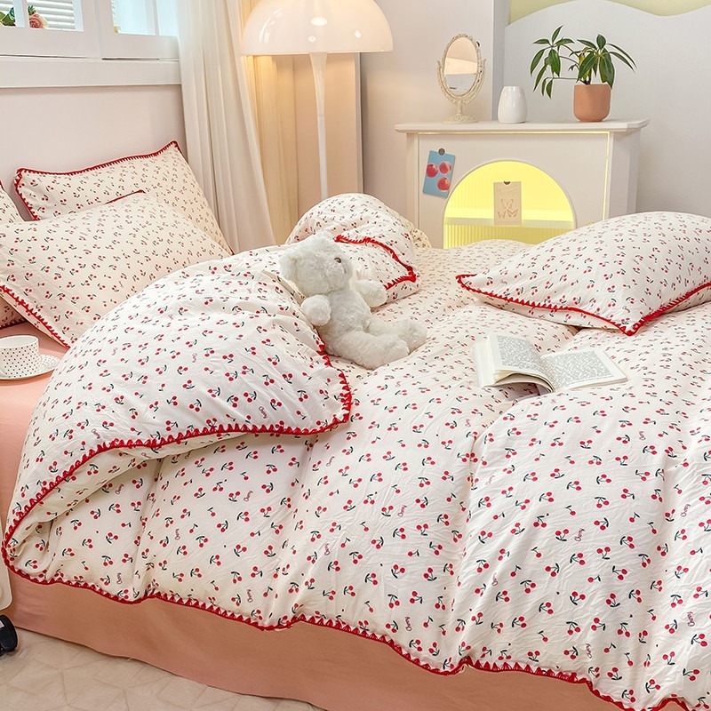 YOUMIKA  - Stitched Edge Red Cherries Bedding Set