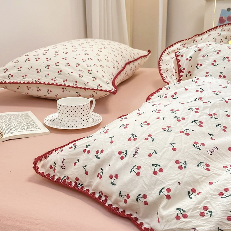 YOUMIKA  - Stitched Edge Red Cherries Bedding Set