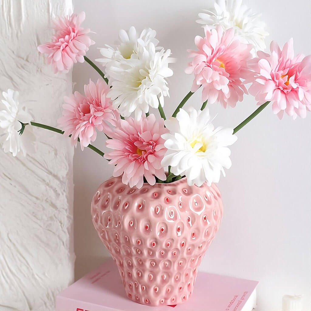 YOUMIKA  -  Strawberry Textured Ceramic Vase