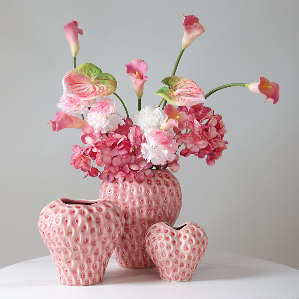 YOUMIKA  -  Strawberry Textured Ceramic Vase