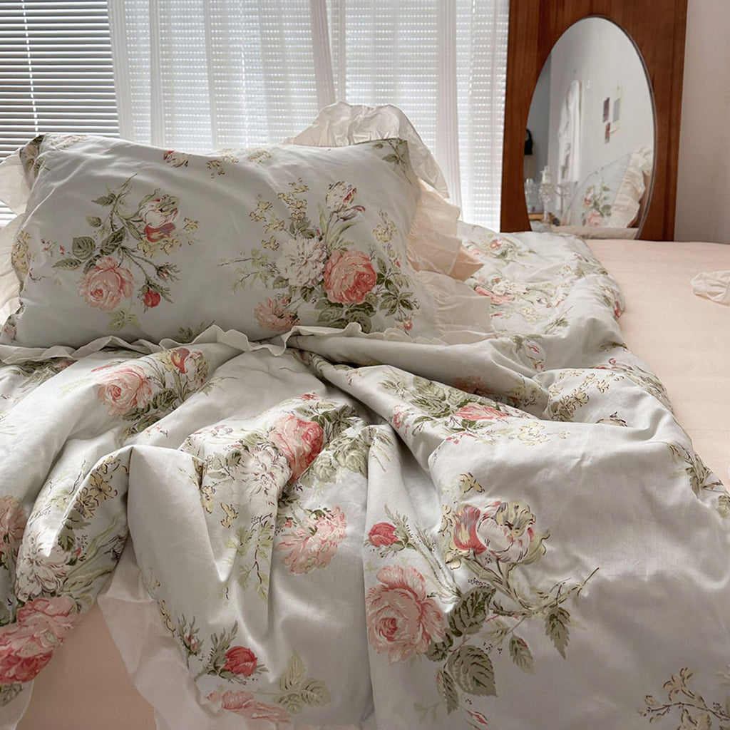 YOUMIKA  -  Vintage Sky Blue Cottage Roses Ruffle Bedding Set